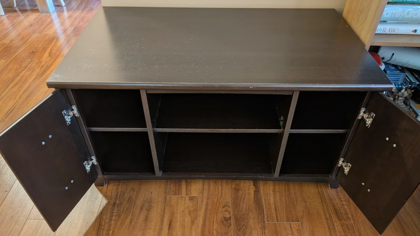 GUC - TV Entertainment Stand (READ pick up area) - photo 2