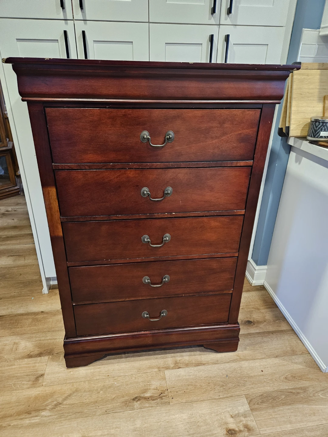 Dark Wood 5-Drawer Dresser