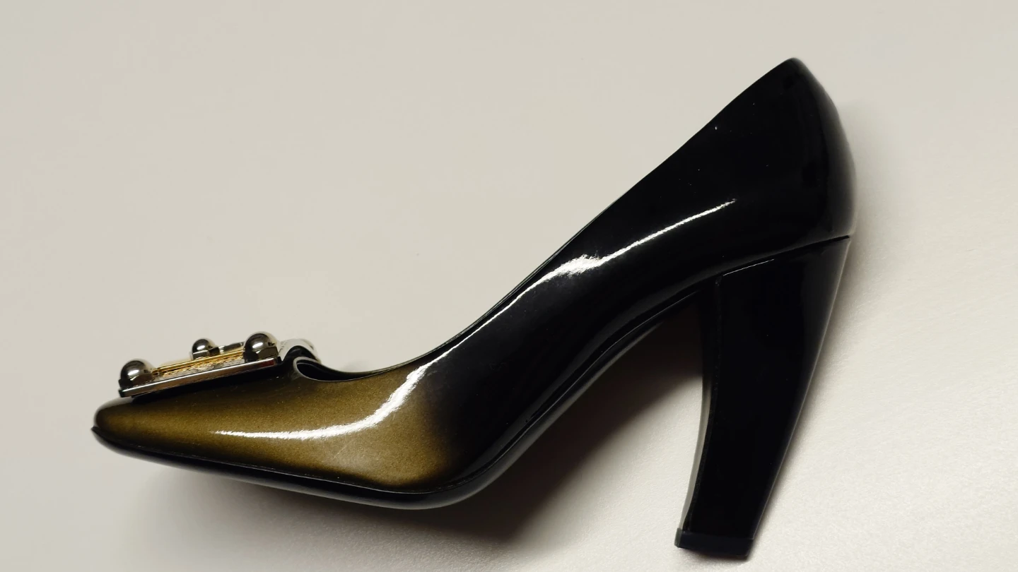 NEW!!! Prada Women's Embellished Heel Pumps - photo 4