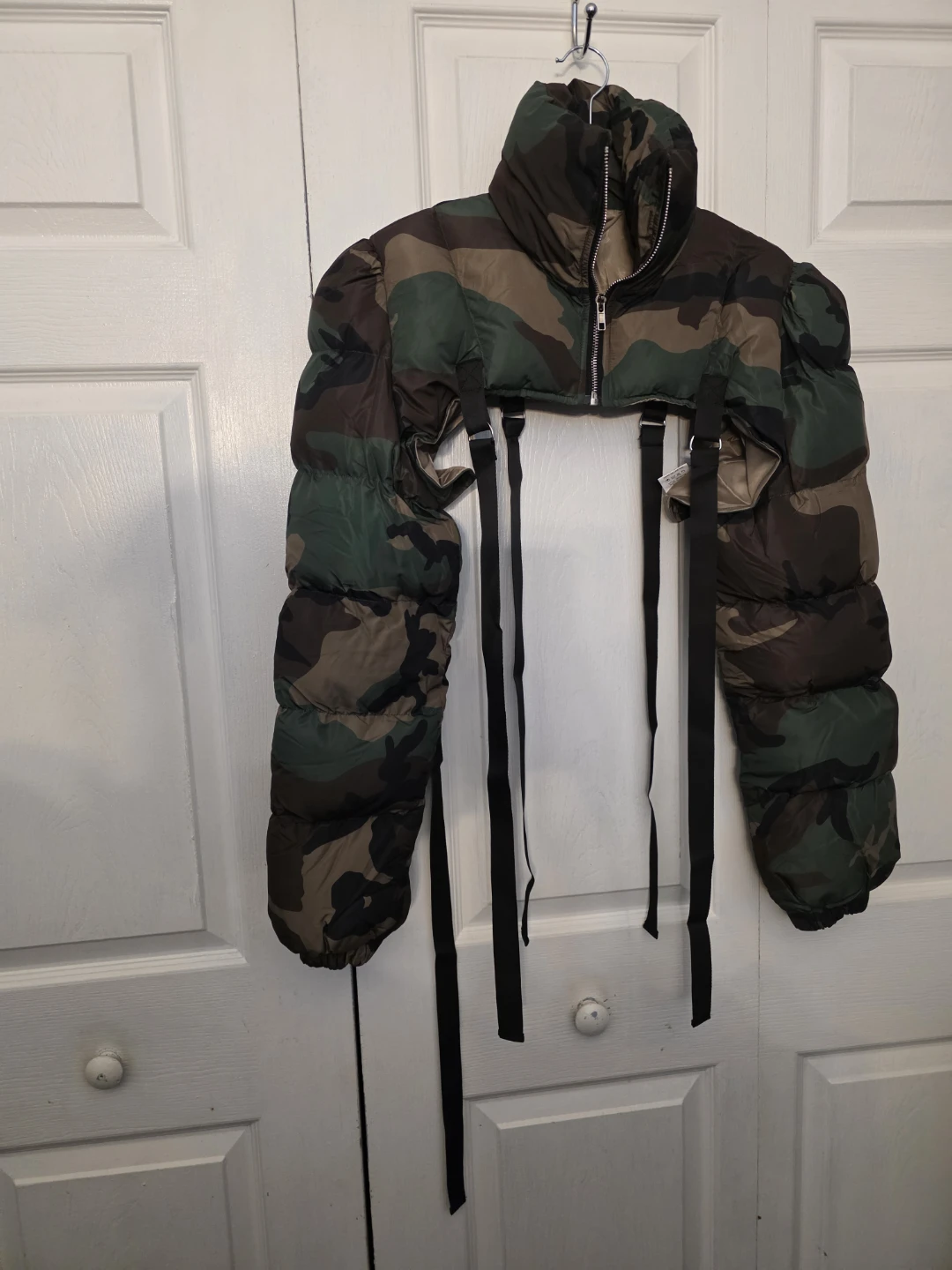 Camouflage Cropped Puffer Jacket
