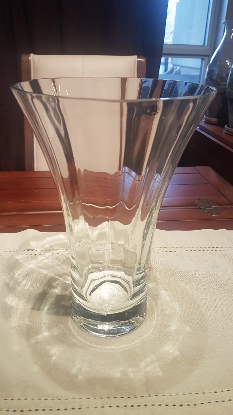 Clear Glass Vase - photo 2