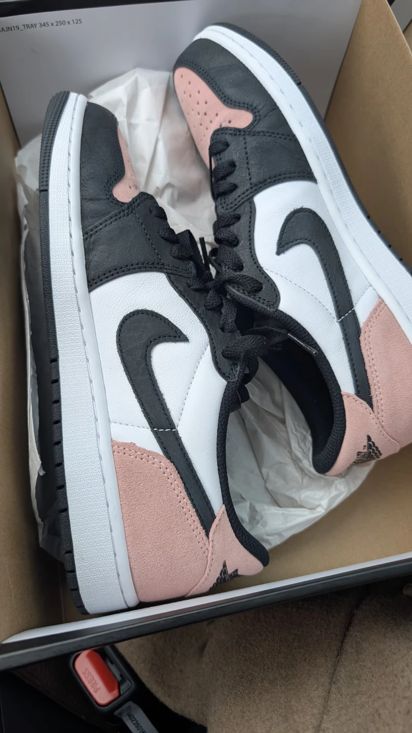 NEW ! Nike Air Jordan 1 retro low og•