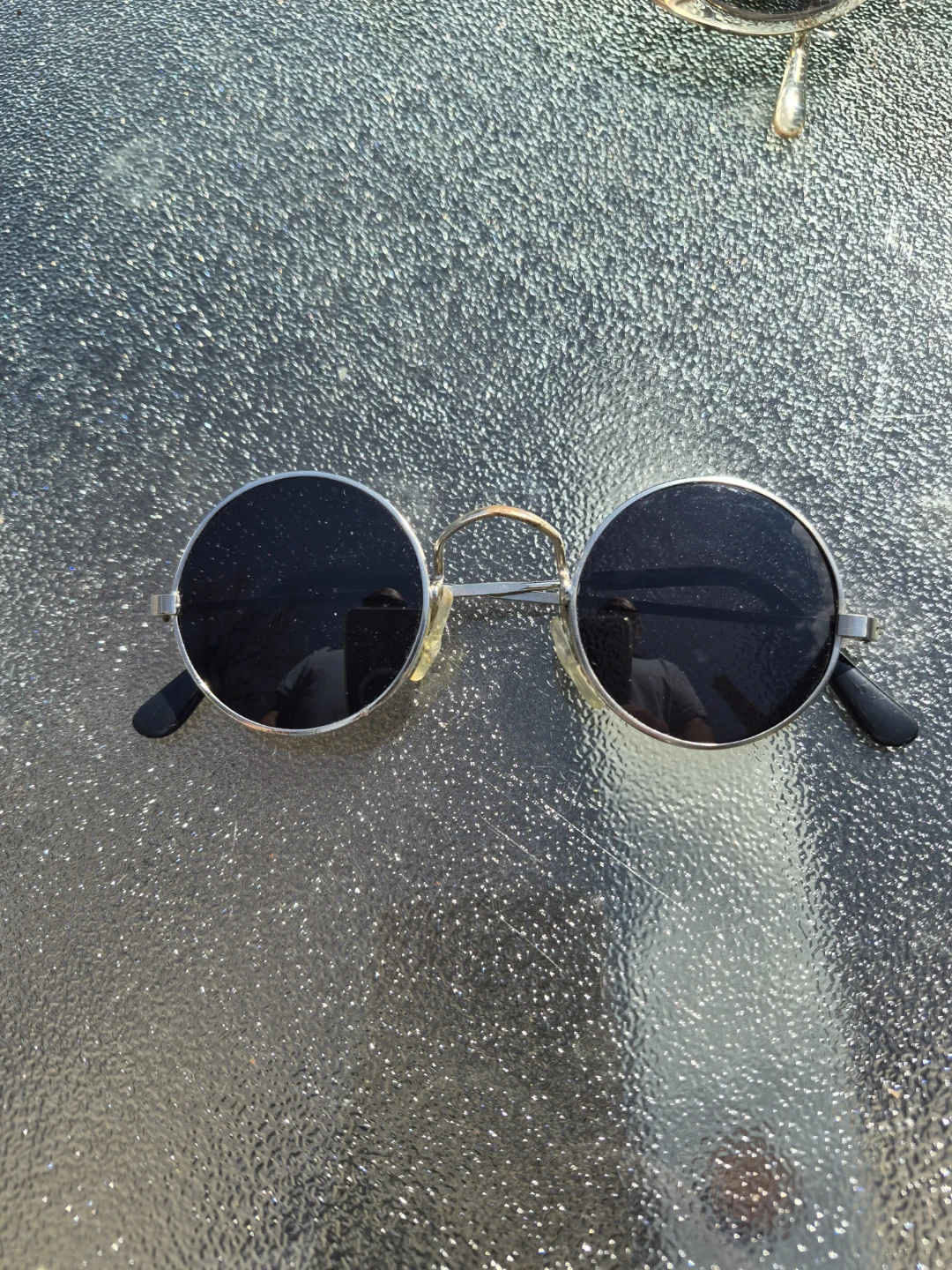 Vintage Round Sunglasses - Silver Frame