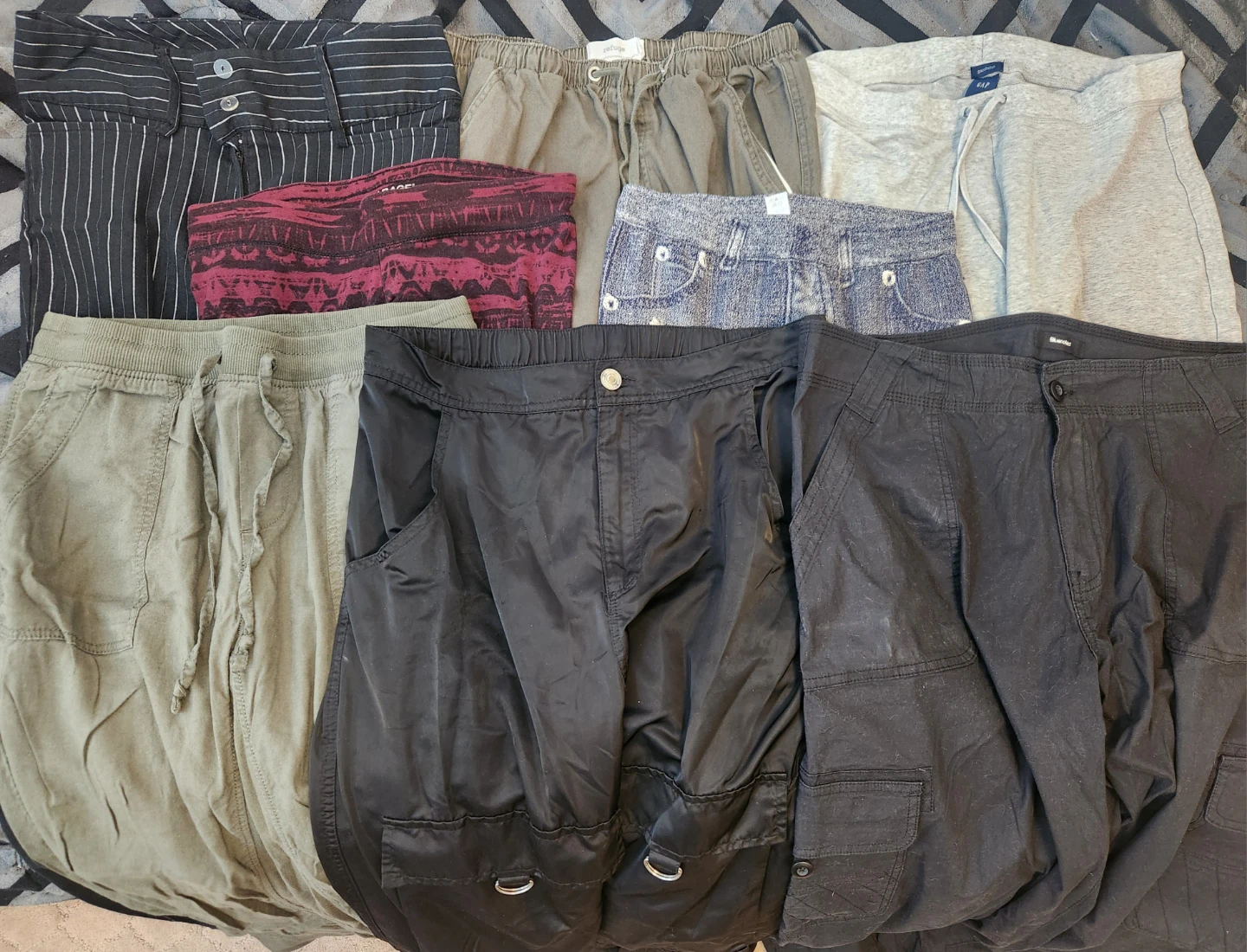 Clothing Lot - Pants - Unisex