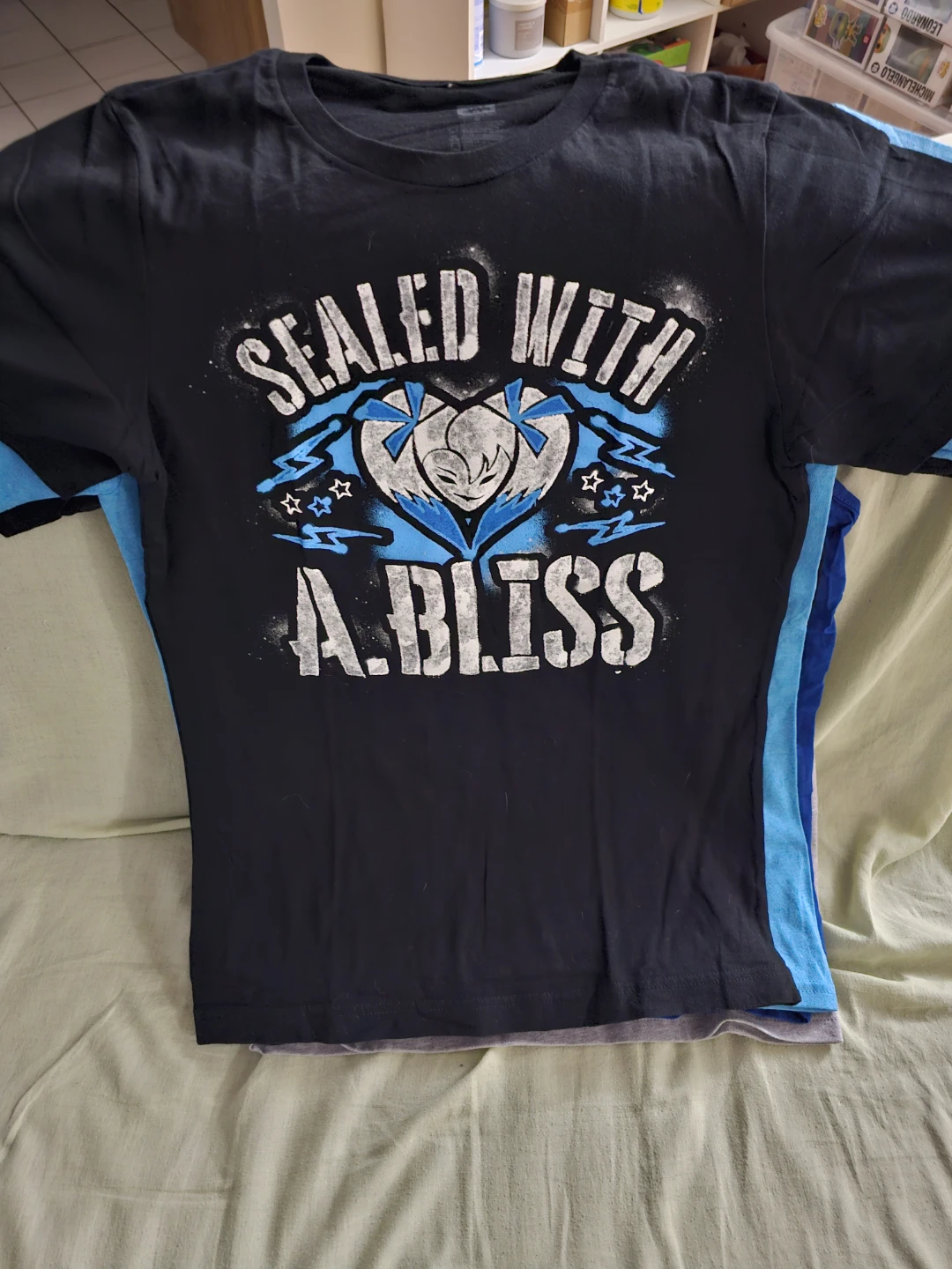 WWE Authentic Wear T-Shirt Unisex Size Small Part 2 - photo 4