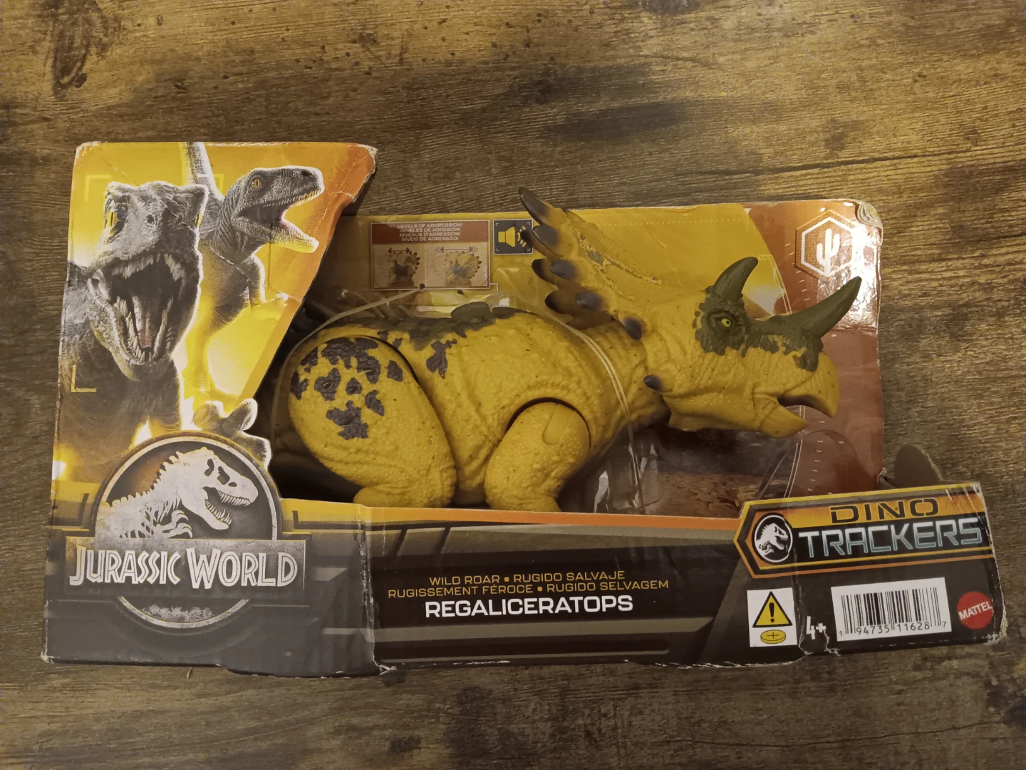 New Jurassic World Regaliceratops Toy/Action Figure