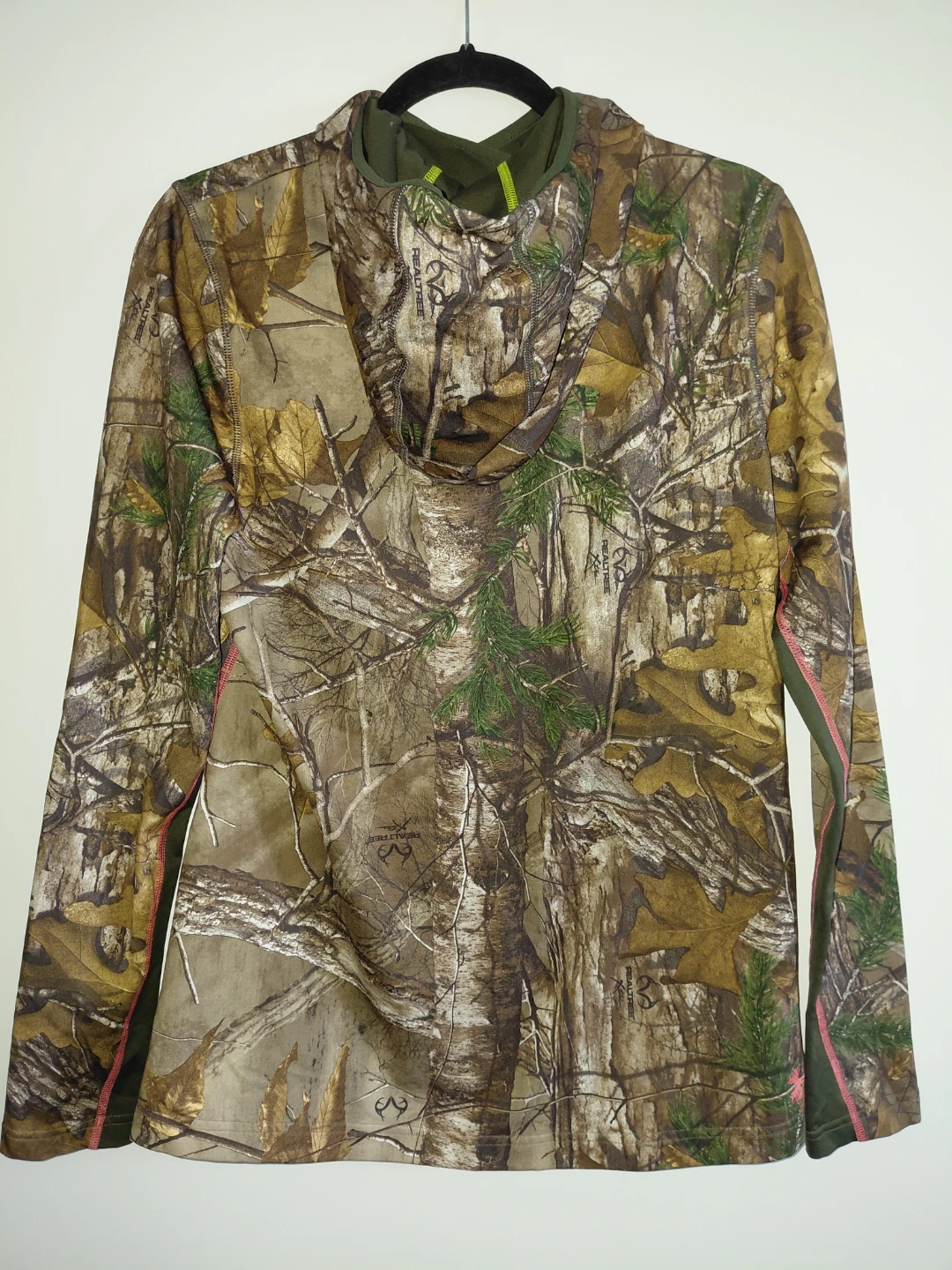 Under Armour Camo Realtree Hoodie - photo 2
