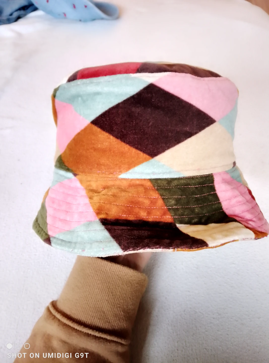 Velour Bucket Hat - Geometric Pattern - photo 2