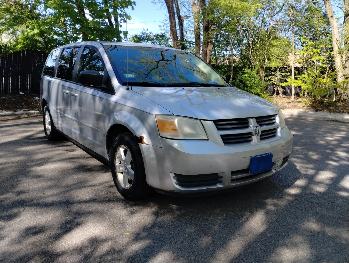 2009 Grand Caravan - photo 2