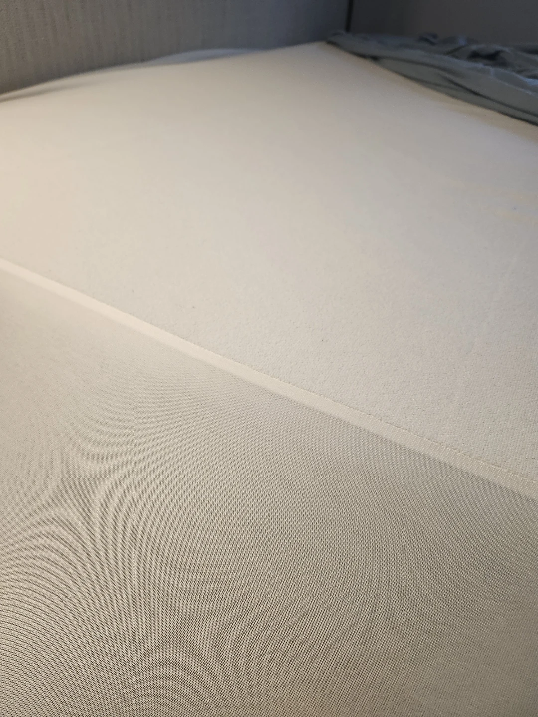 King sized Tempur-pedic memory foam mattress - photo 3