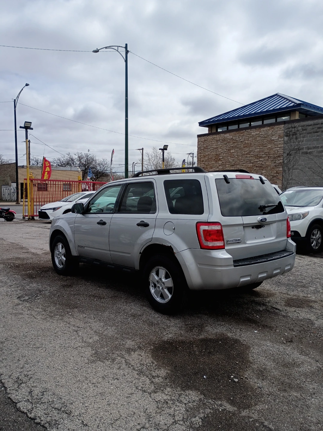 2008-2012 Silver Ford Escape XLT SUV - photo 4