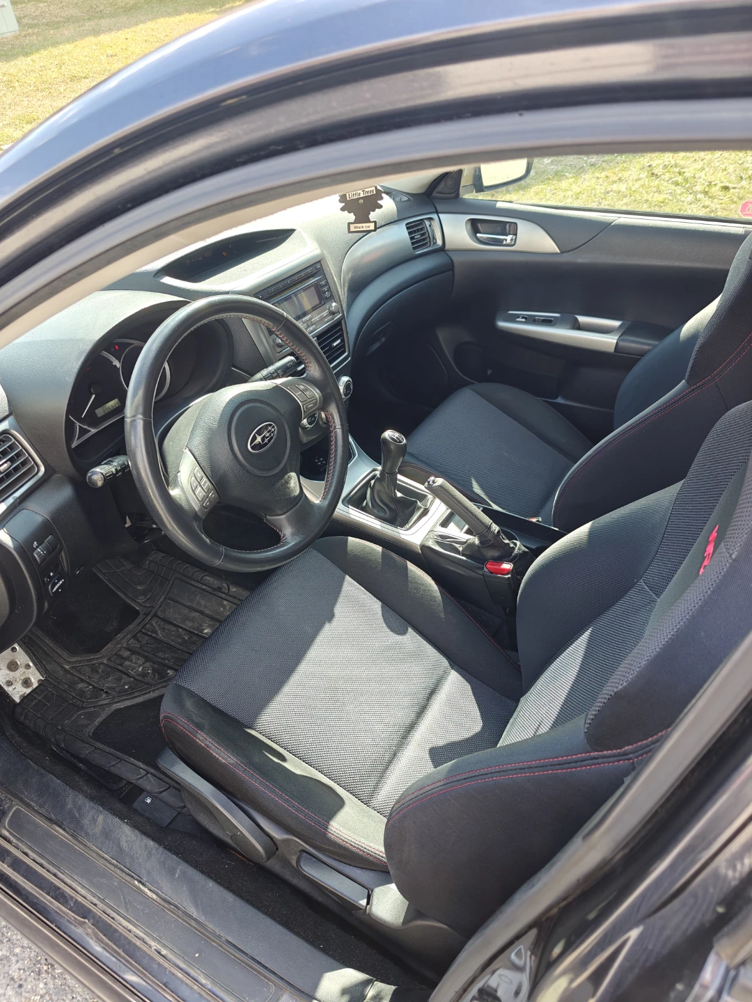 Subaru WRX Hatchback - photo 5
