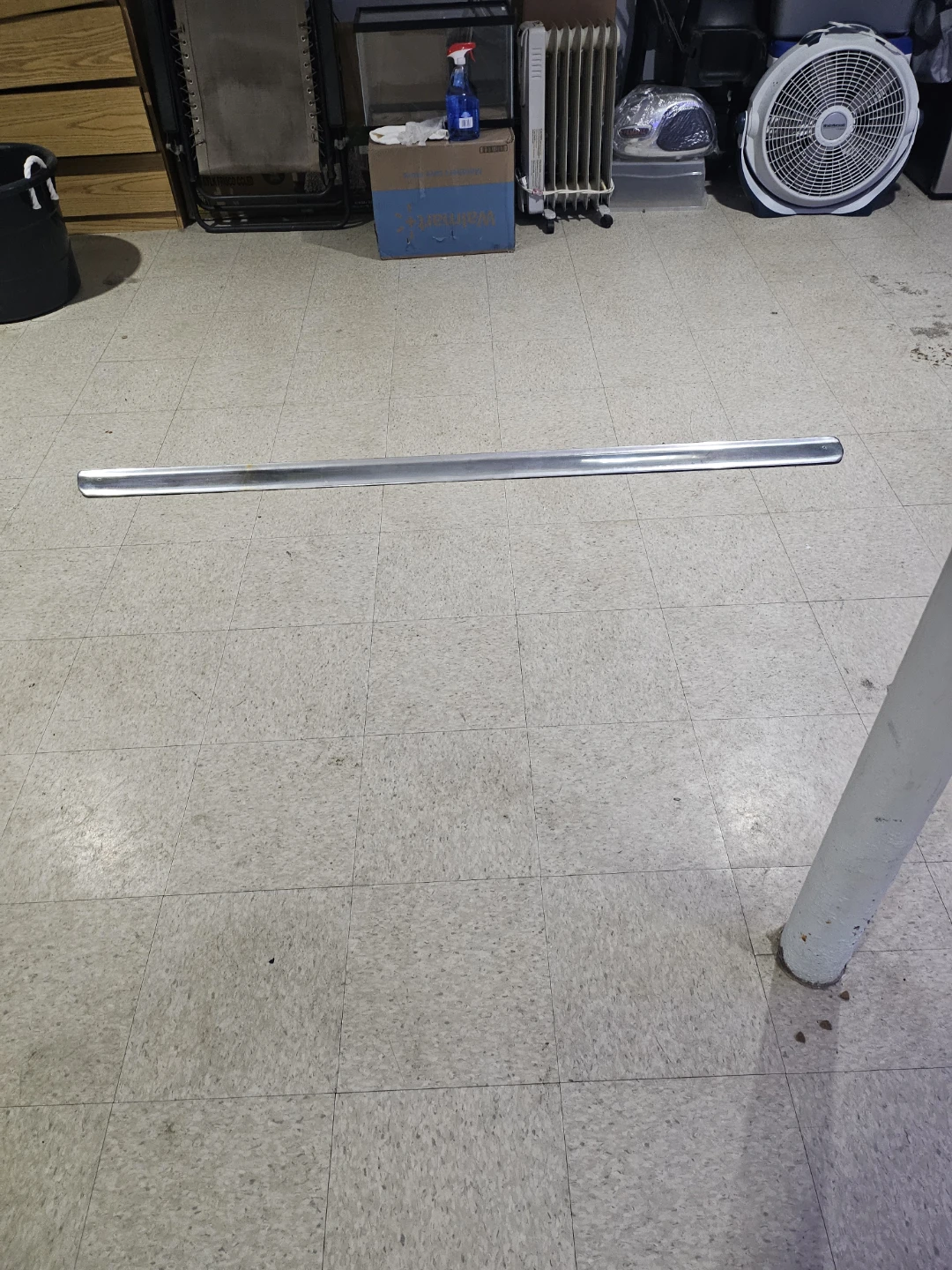 68'DODGE CHARGER ROCKER PANEL CHROME MOLDING
