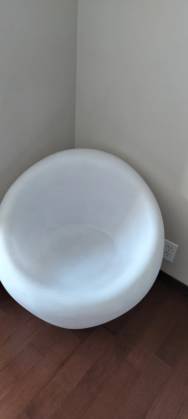 White Modern Egg Shaped Accent Chair