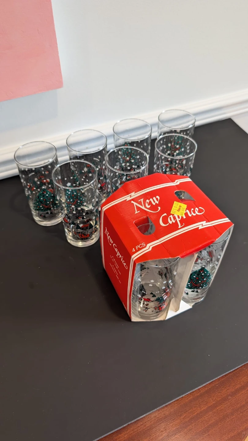 Vintage Christmas Glasses - Set of 11