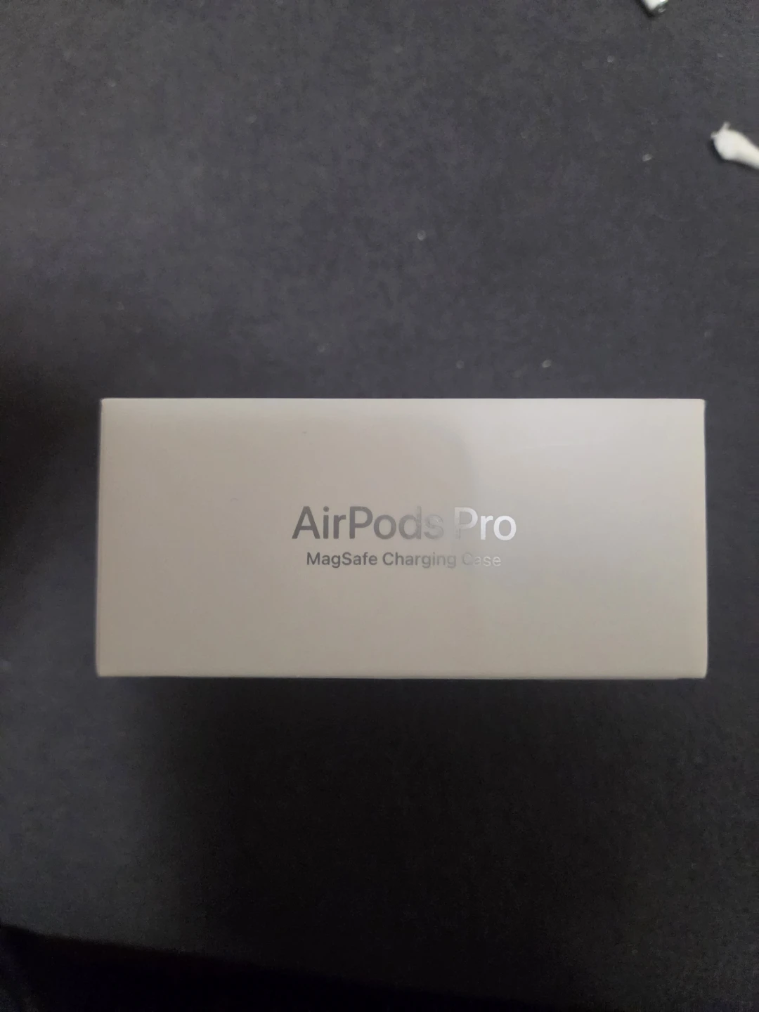 Apple AirPods Pro with MagSafe Charging Case - photo 4