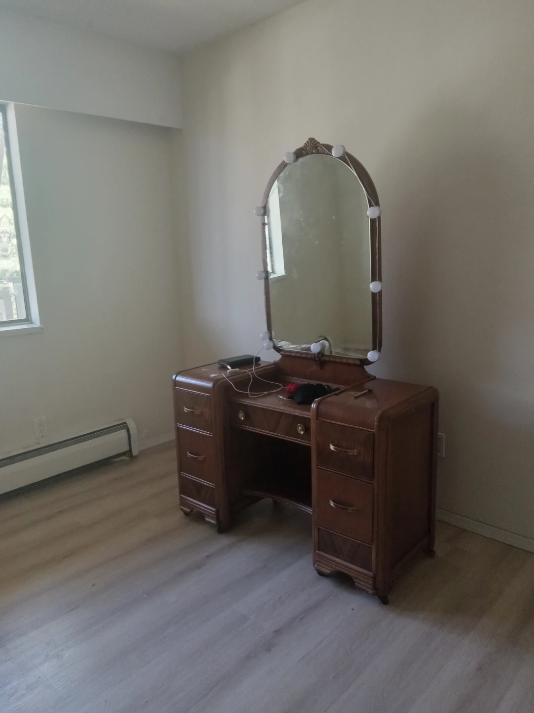 Vintage Vanity with Hollywood Lights