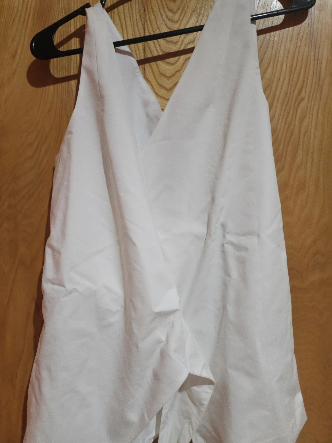 Club Monaco White Sleeveless V-Neck Top - Size S/P - photo 2