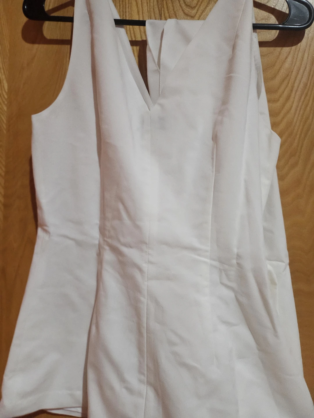 Club Monaco White Sleeveless V-Neck Top - Size S/P - photo 4