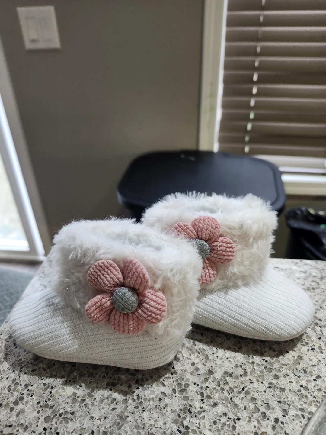 White Baby Booties with Flower Detail - photo 3