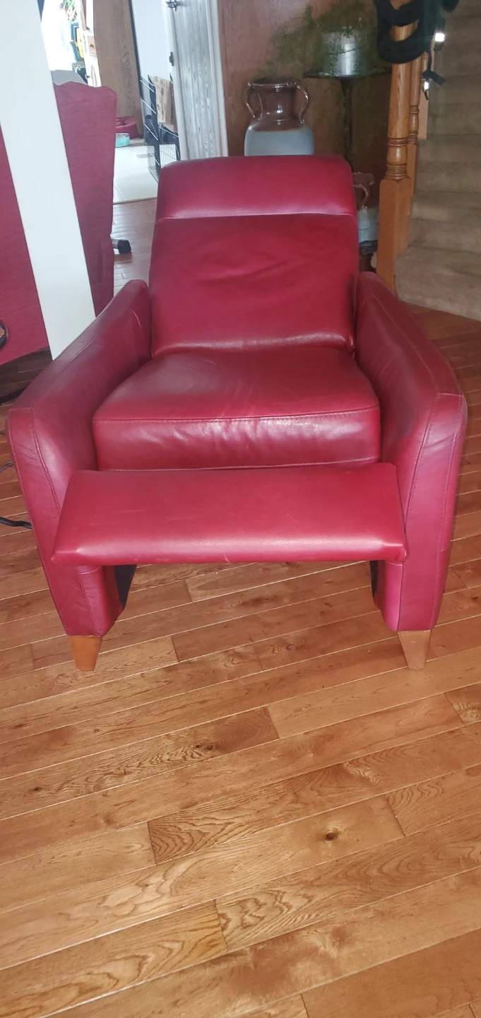 Natuzzi  Leather Recliner Chair - photo 3