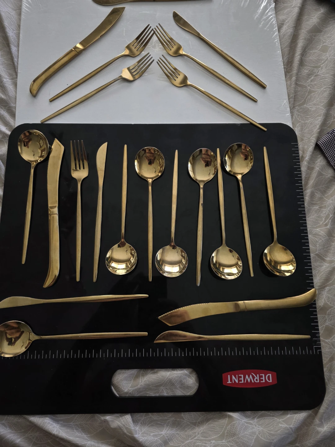 Gold Stainless Steel Cutlery Set 32 pieces