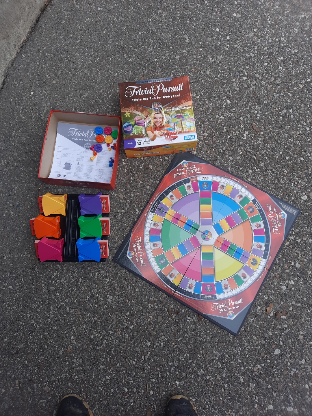 Trivial Pursuit 25th Anniversary Edition Board Game - photo 3