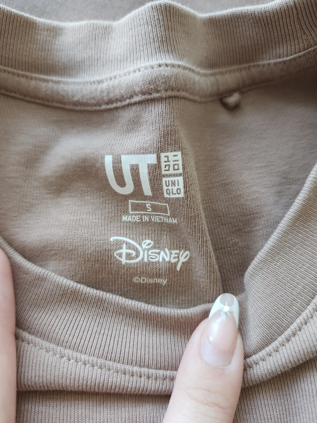 UNIQLO Mickey Mouse T-Shirt - photo 2