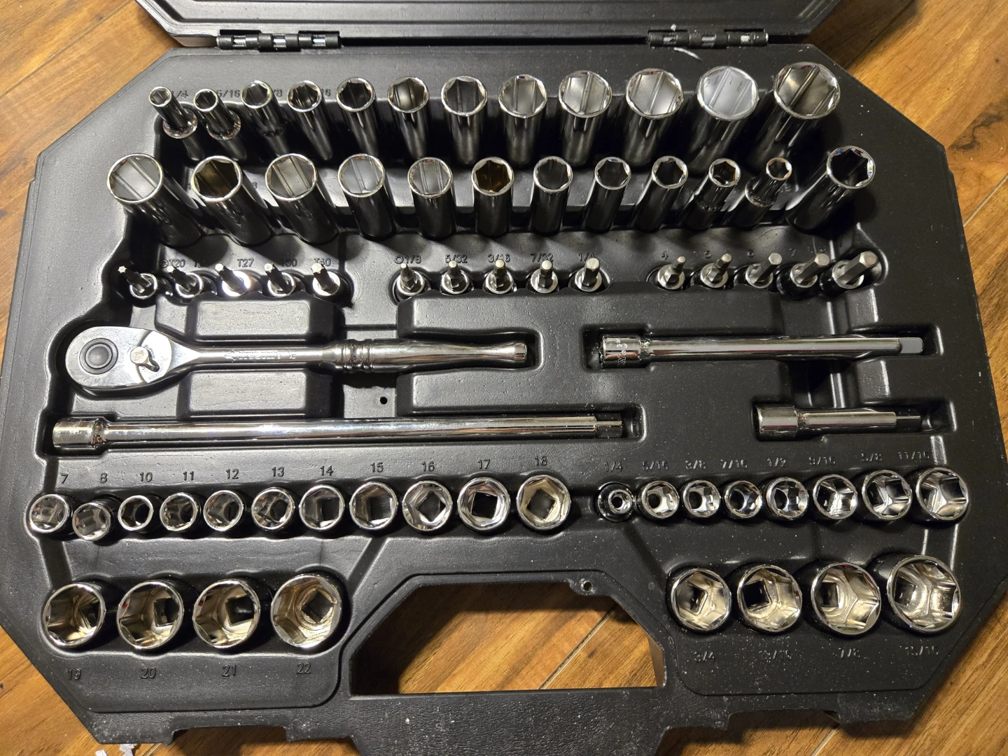 Husky 70-Piece Mechanics Tool Set - photo 2