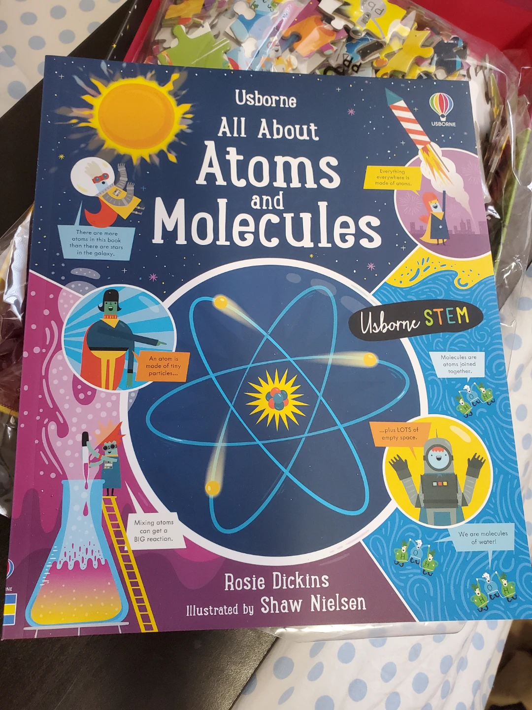 BOOK and JIGSAW Atoms & Molecules 300 peice puzzle - photo 2