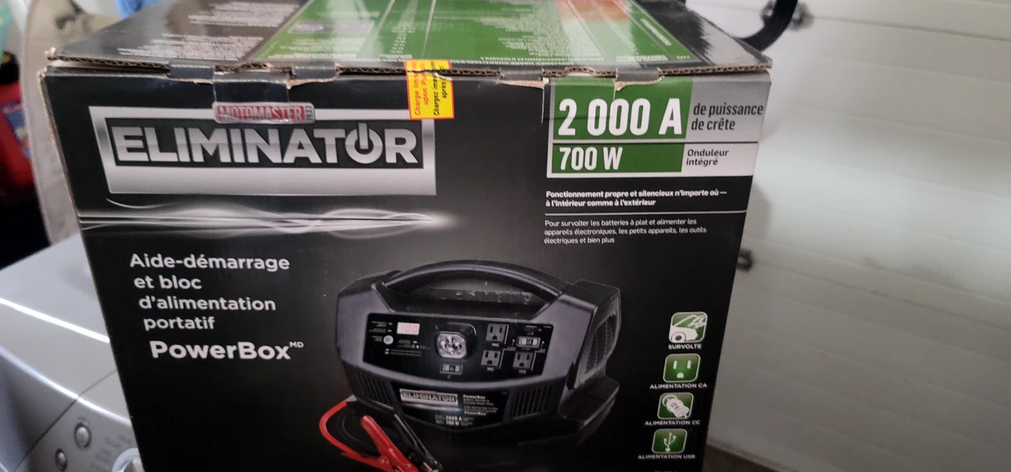Motomaster Eliminator PowerBox Jump Starter