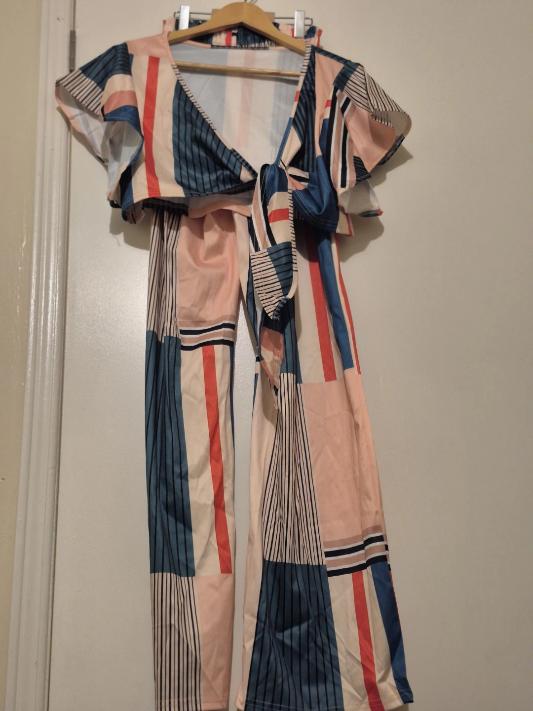 Women's Wide Leg Pants and Tie Front Top Set - photo 2