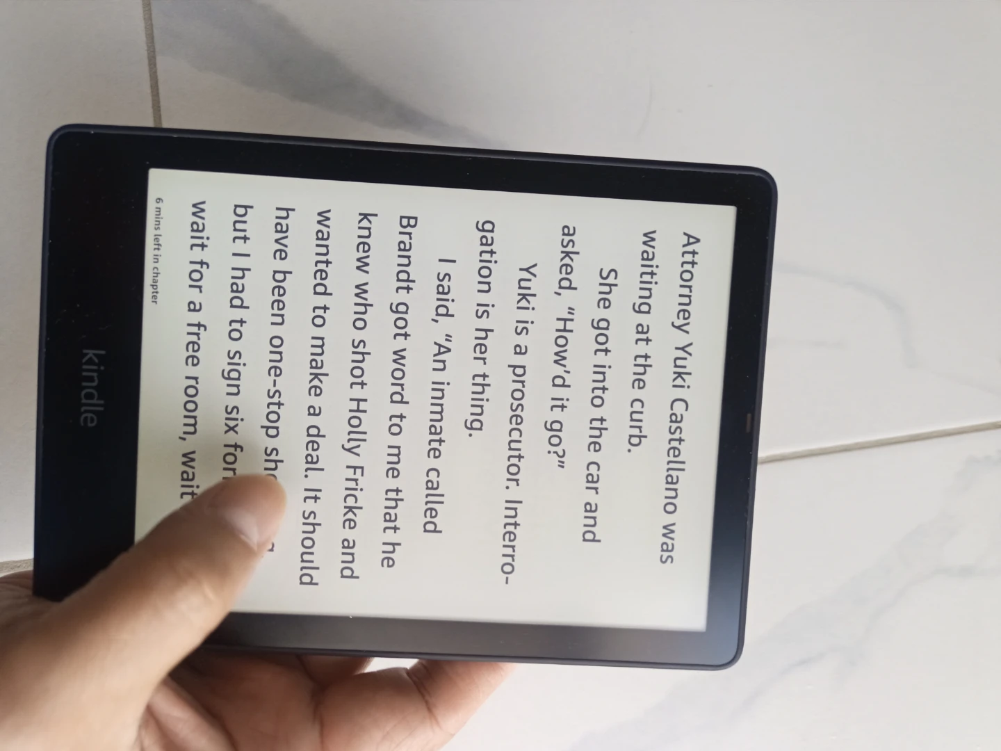 Kindle Paperwhite Signature Edition 11th Gen E-reader with cover - photo 4