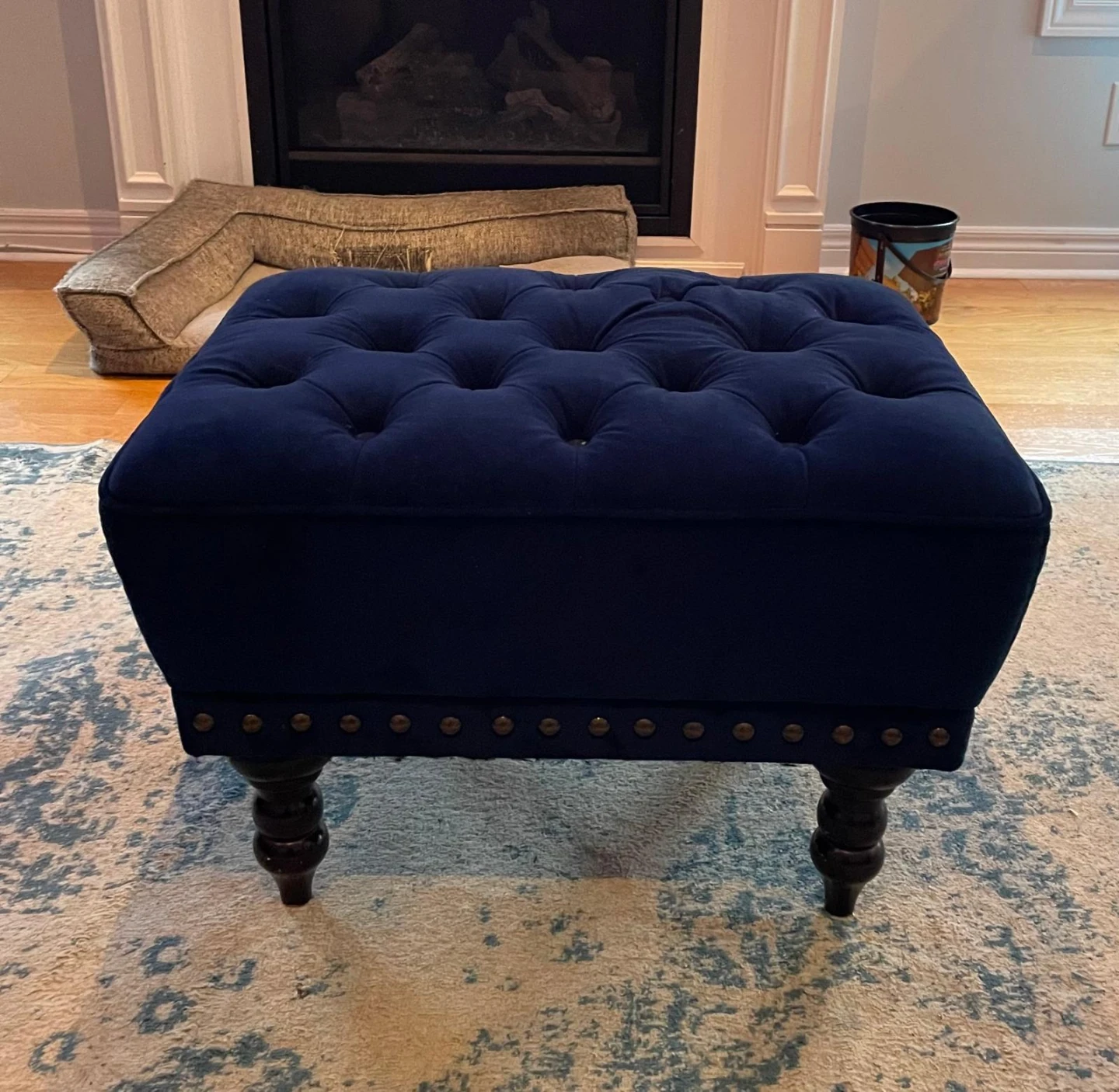Navy Blue Velvet Accent Chair and Ottoman Set - photo 2