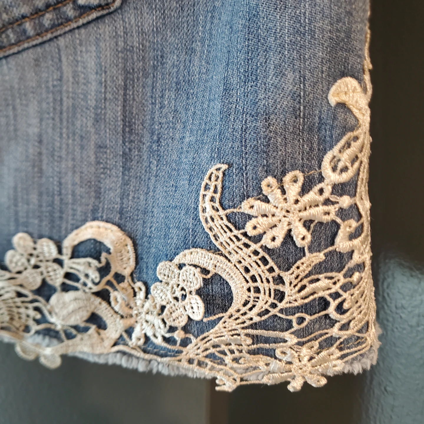 GUESS Denim Skirt with Lace 🌱 - photo 3