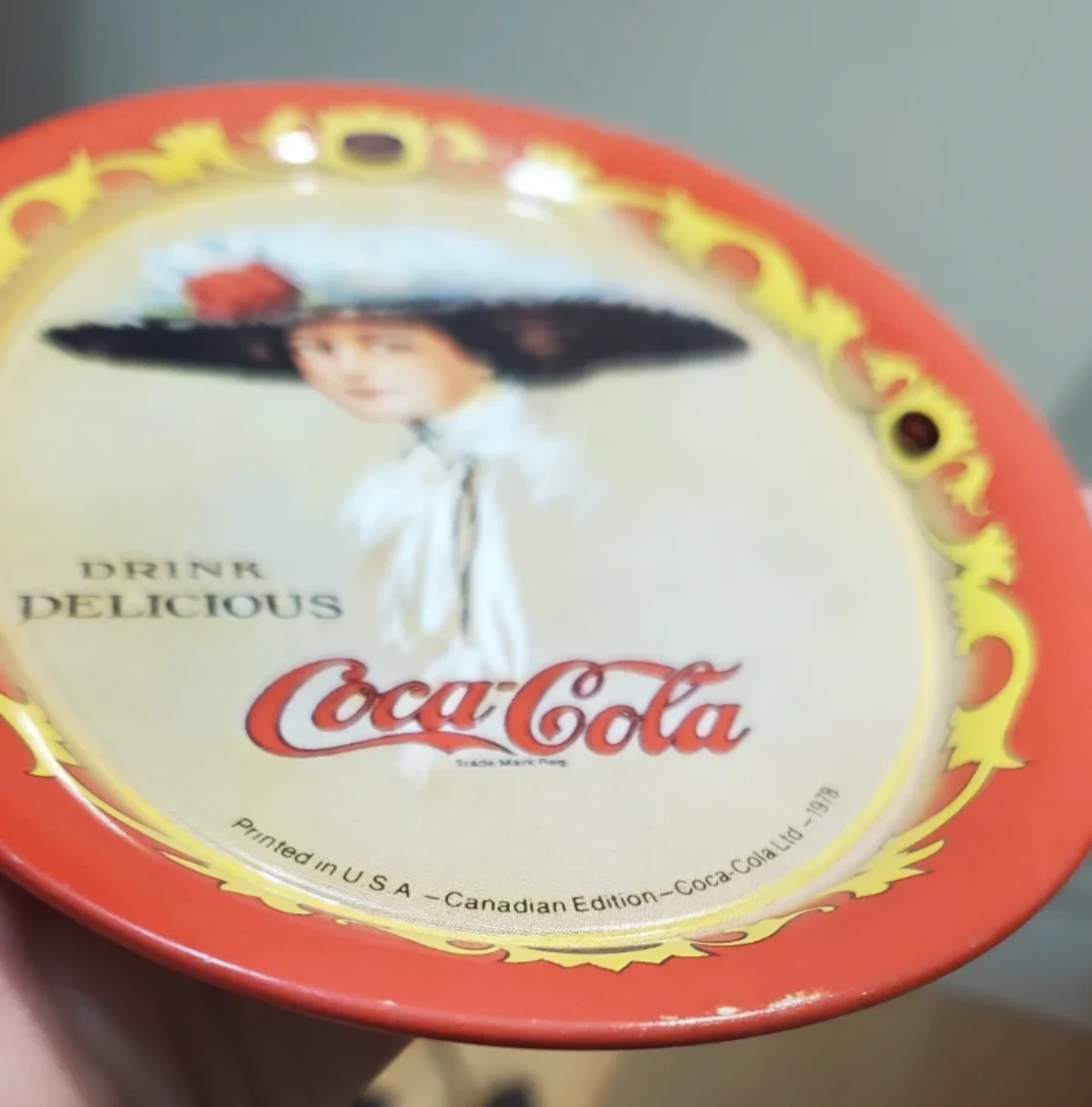 Coca-Cola "Canadian Edition" Tin Tray 1978 - photo 3