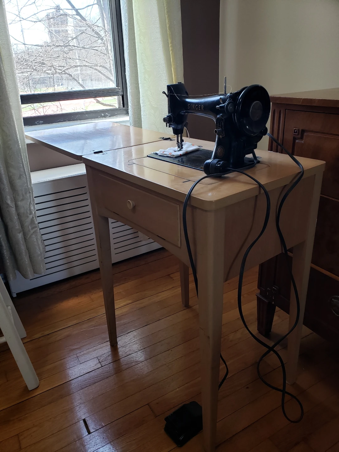 Singer Electric Sewing Machine