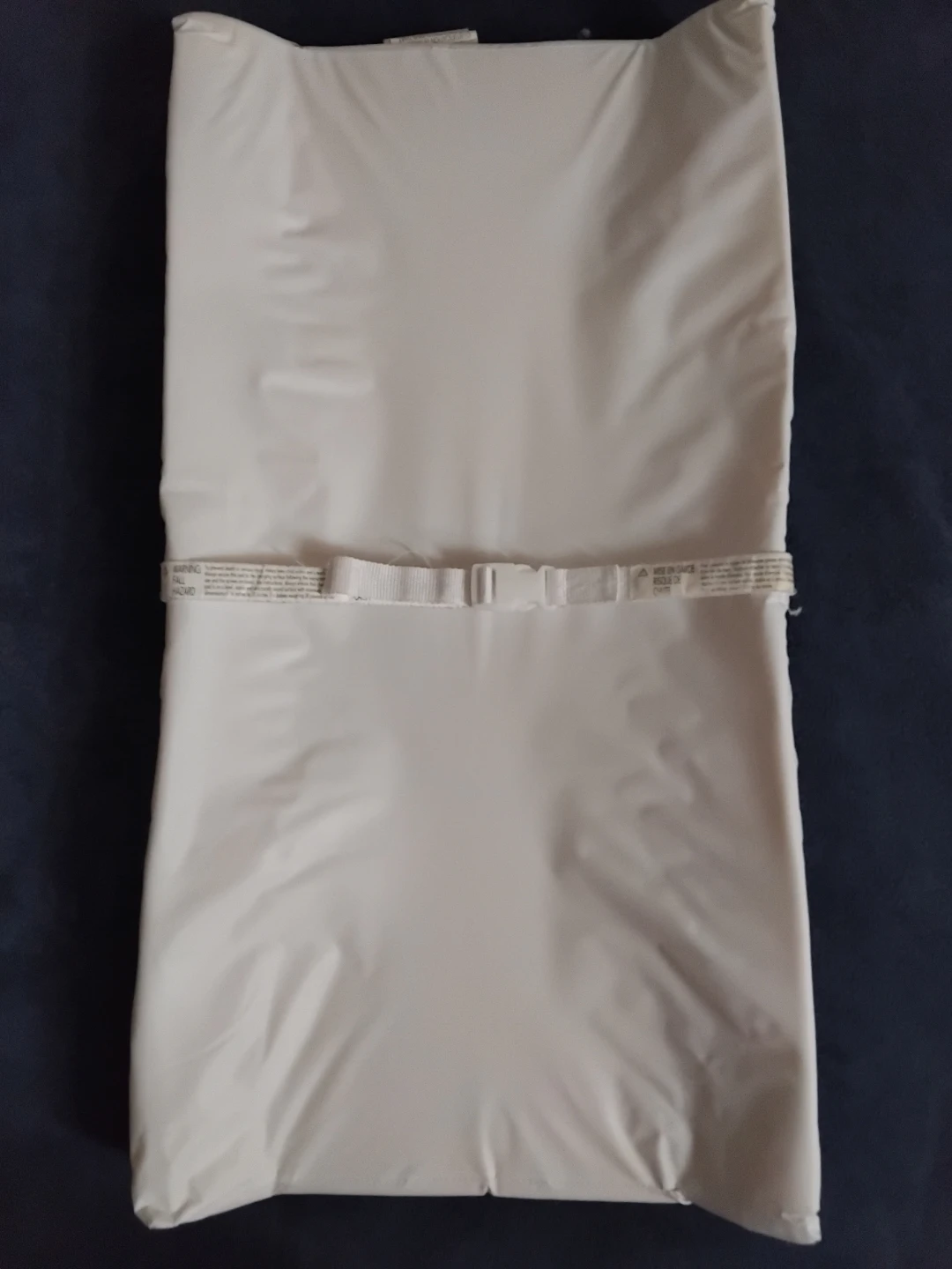 Waterproof baby changing pad - photo 3
