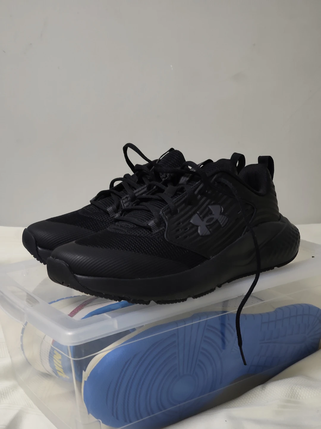 Under Armour Black Running Shoes - Size 8