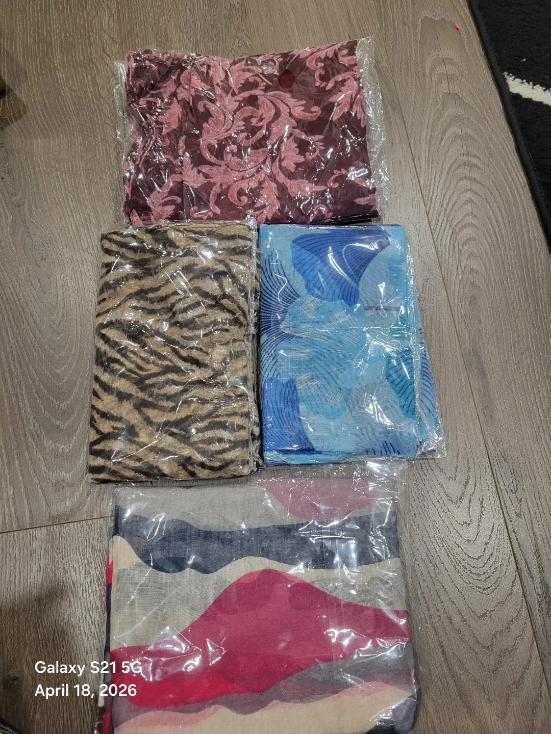 Pack of 4 Printed Scarves