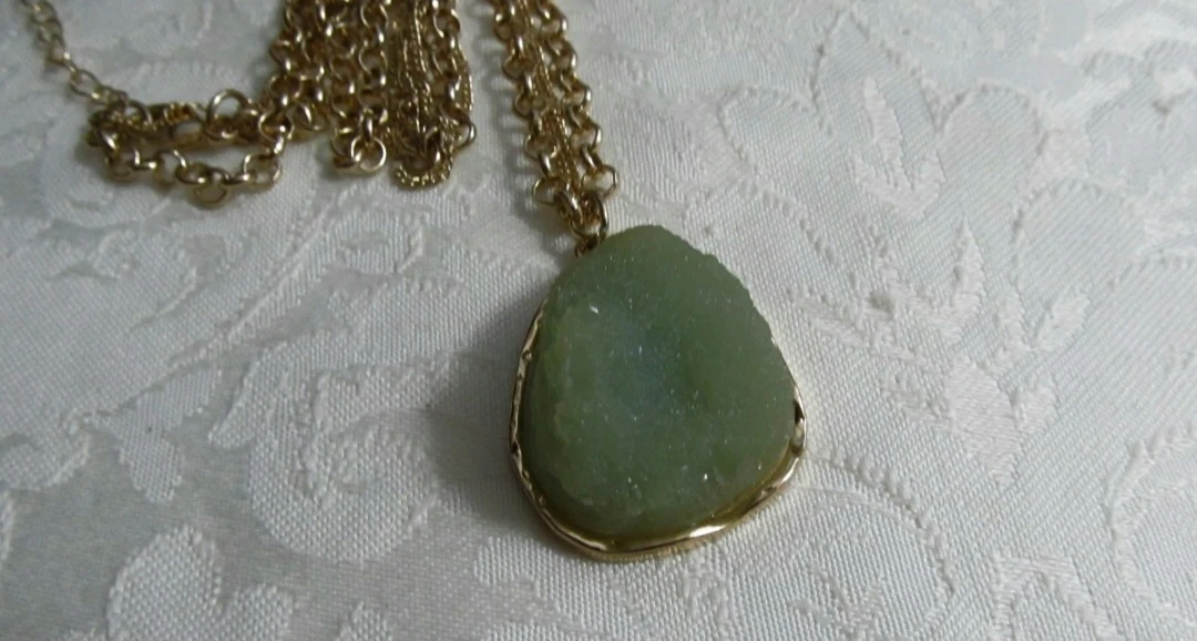 Gold Tone Necklace with Green Druzy Pendant - photo 2