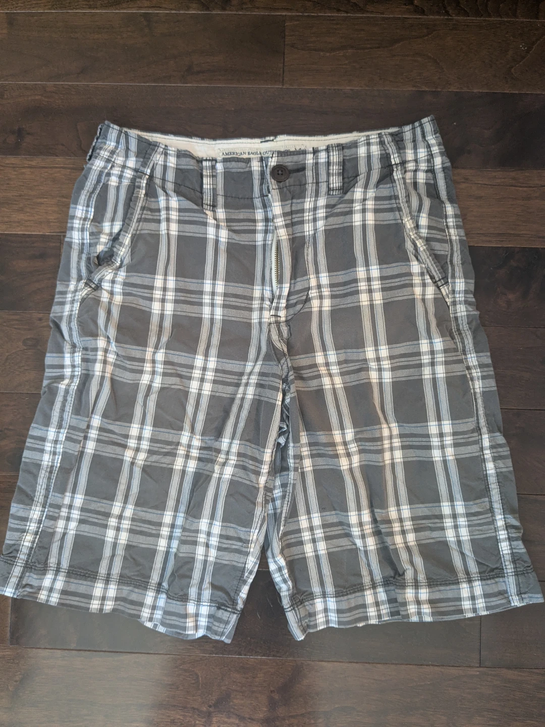 American Eagle Plaid Shorts Size 28