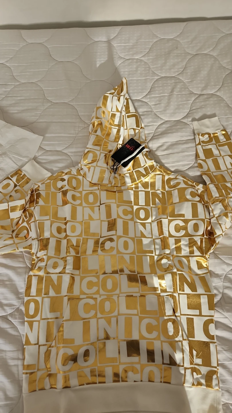 COLLIN Lightweight Hoodie