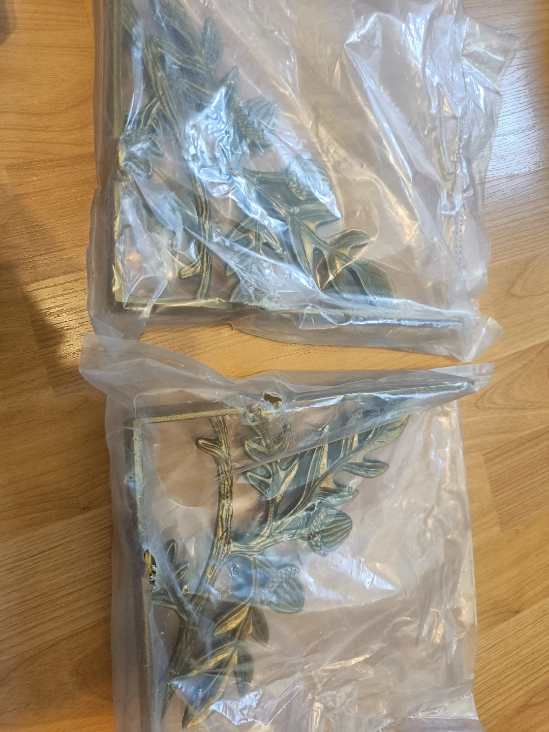 Decorative Shelf Brackets - Acorn and Leaf Design (Pair) - photo 3