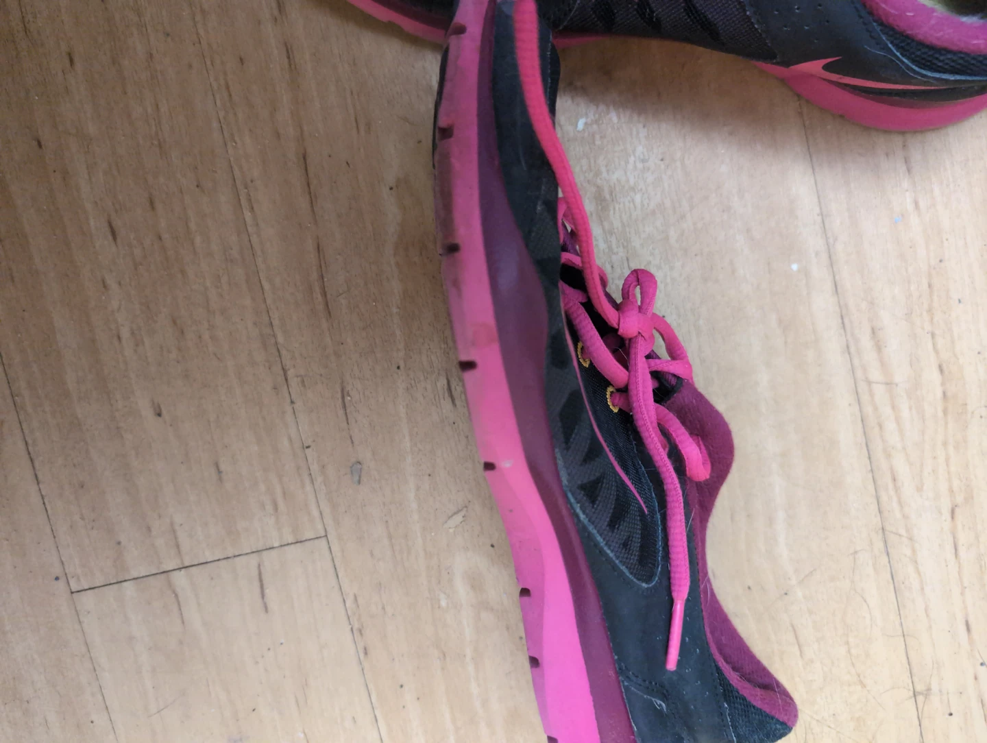 Nike Women's Running Shoes Size 7 Black Pink - photo 2