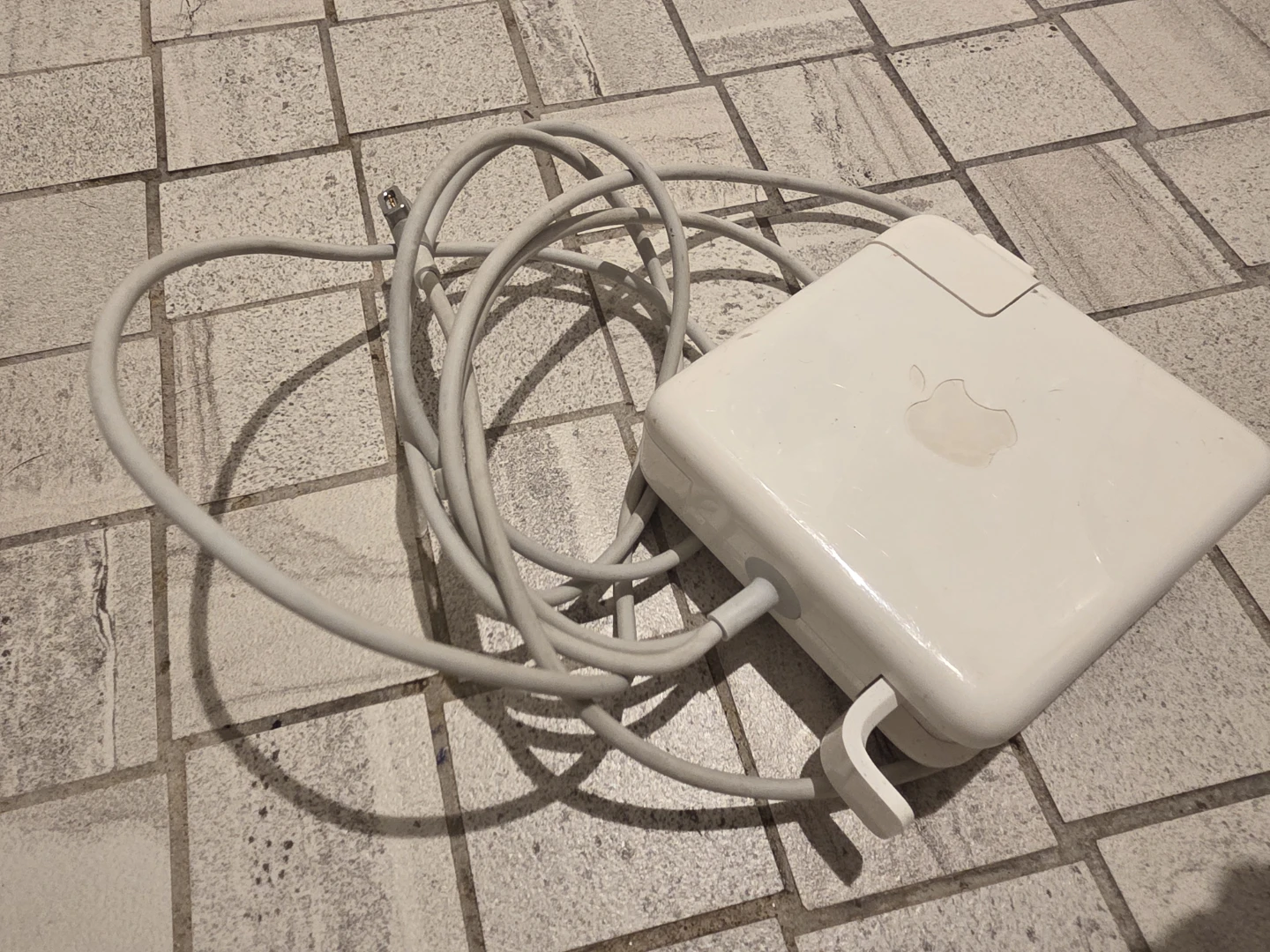 Apple 85W MagSafe Power Adapter A1343