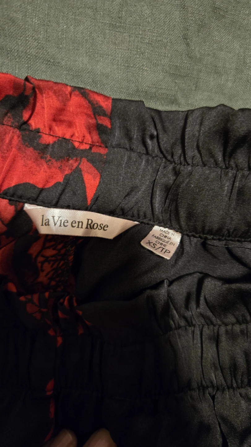 Faux Silk Black Red Floral Wide Leg Pants XS/TP - photo 4