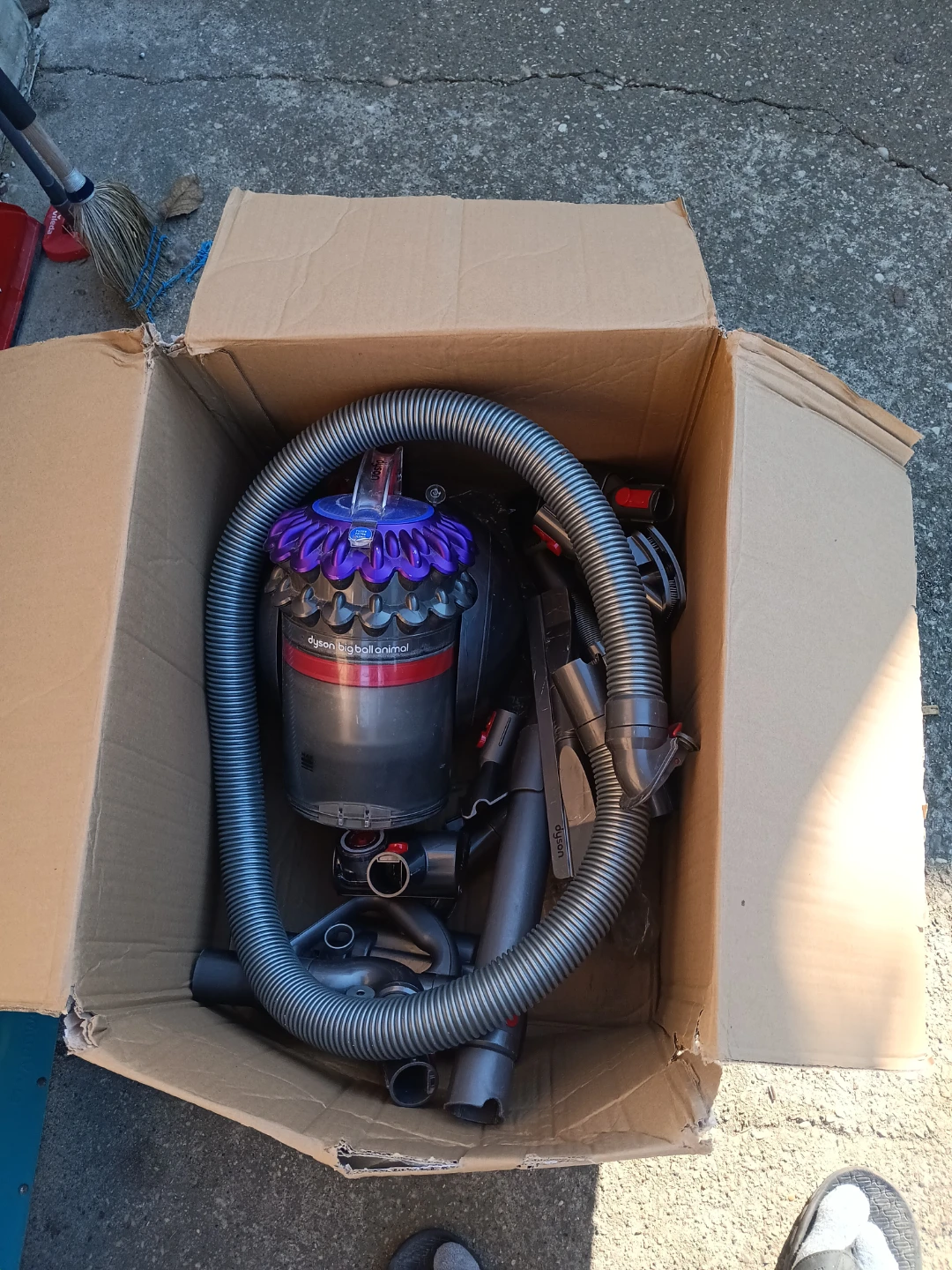 Dyson Ball Animal Vacuum Cleaner with Accessories - photo 4