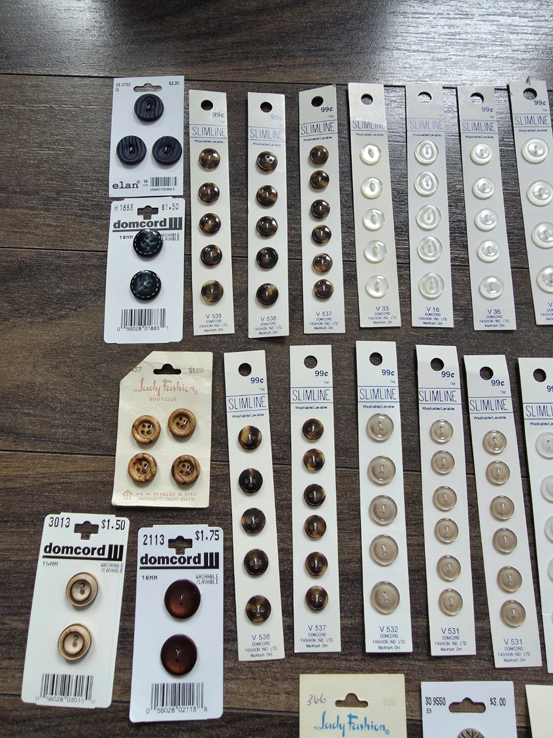 Buttons - photo 2