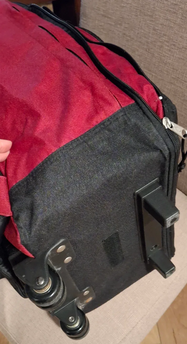 CONCOURSE Red Rolling Backpack Luggage - photo 4